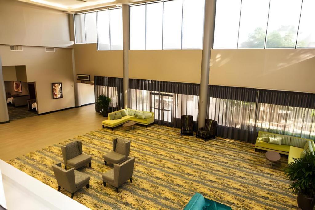 Ontario Gateway Hotel المظهر الخارجي الصورة